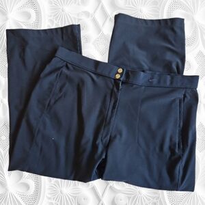 Nike Women's Black Ankle Pants